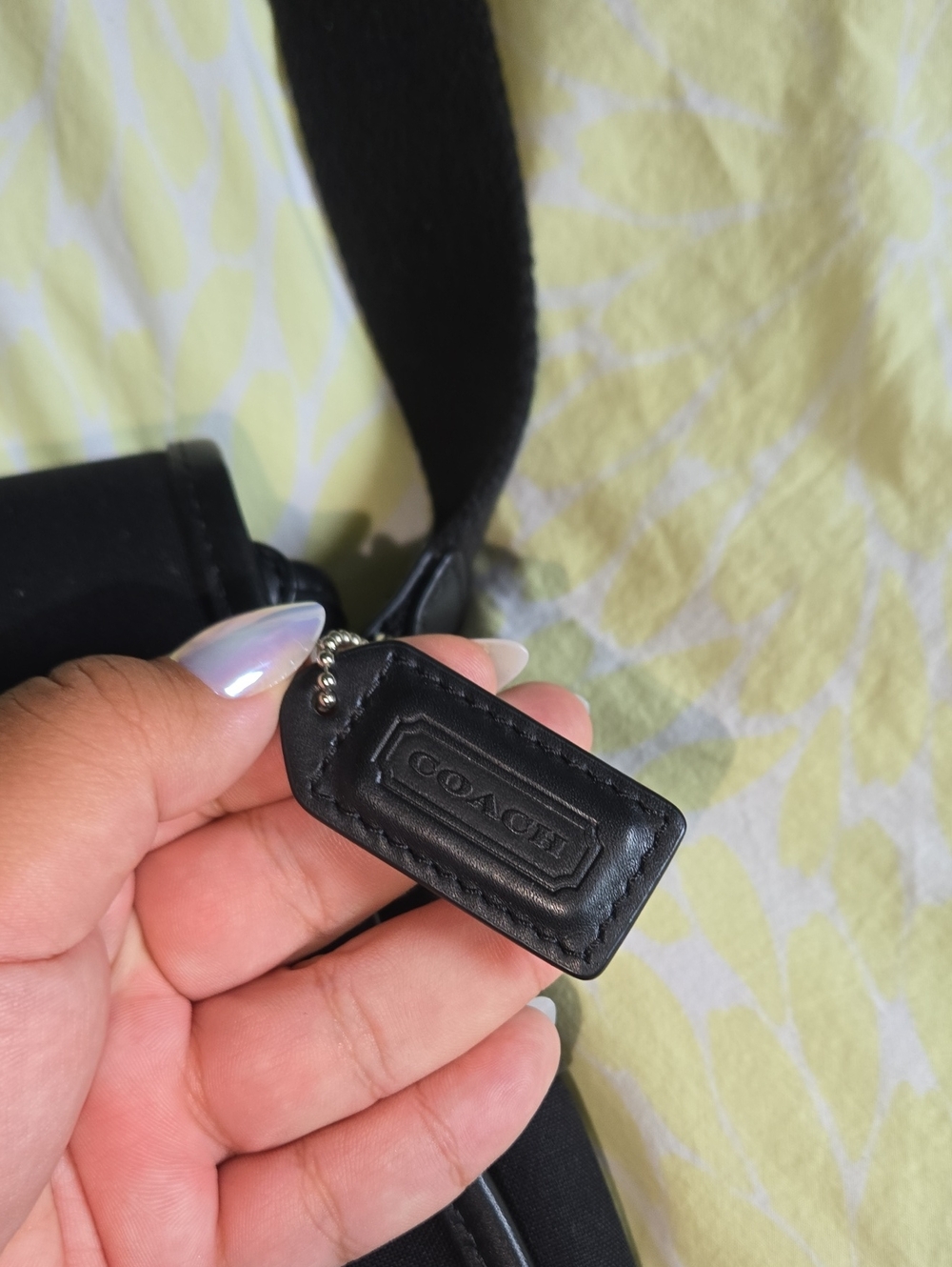 COACH Black Messenger Bag with Adjustable Strap - Picture 2 of 7